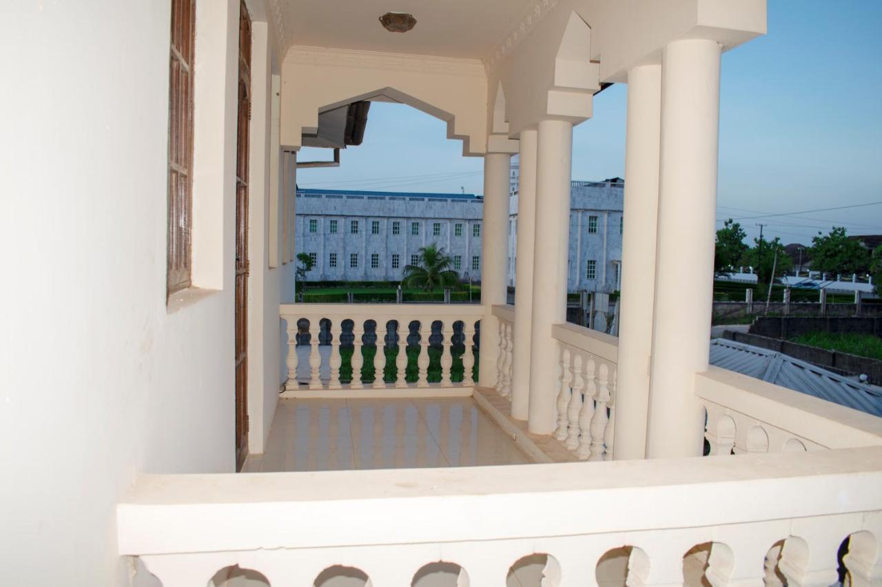Sulkhan Serviced Bed & Breakfast *